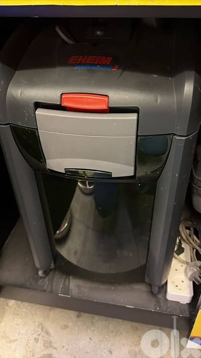 Aquarium fish with glass +filter + light laser + Wooden cabinet