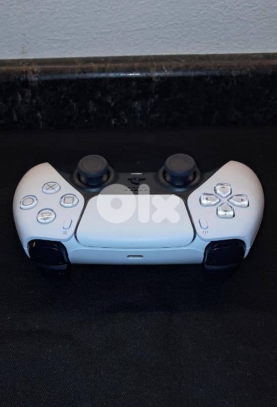 used original ps5 controller with motherboard problem 1