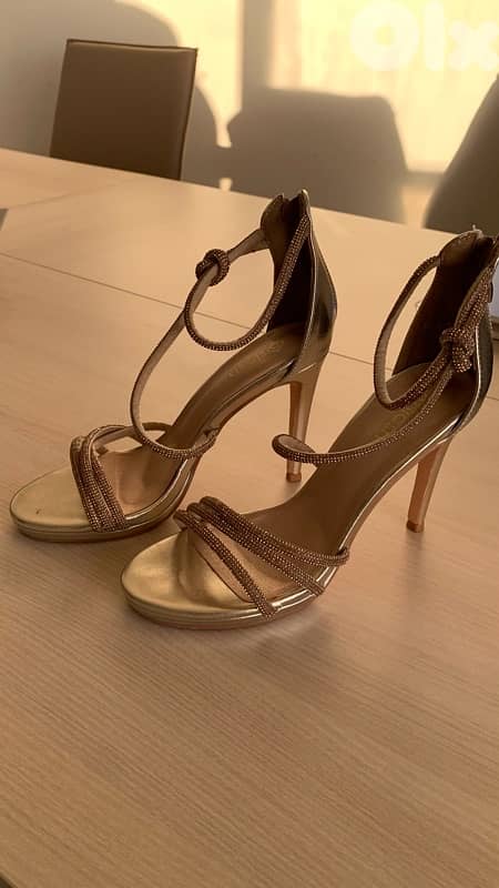 Gold glitter heels 1