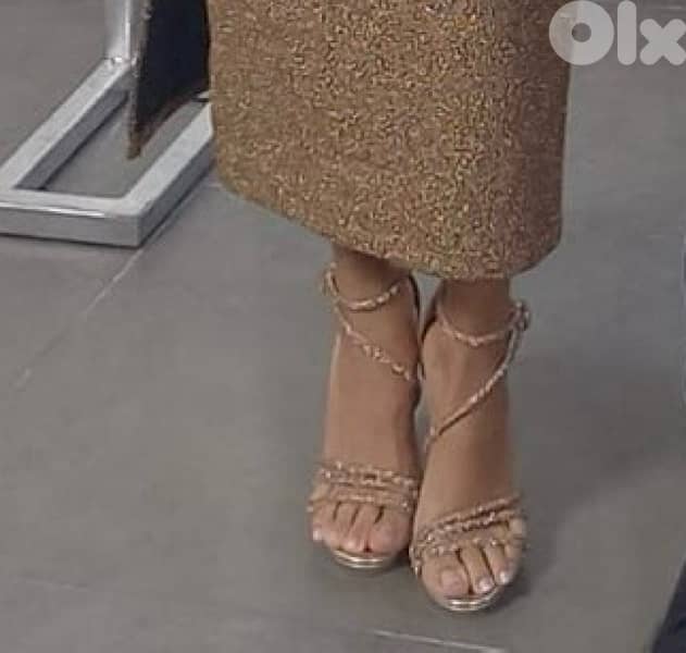 Gold glitter heels 2