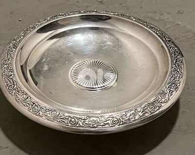 صحن نحاس أنتيك عدد واحد ١٠ دولار بيروت  أشرفية ٠٣٧٢٣٨٩٥