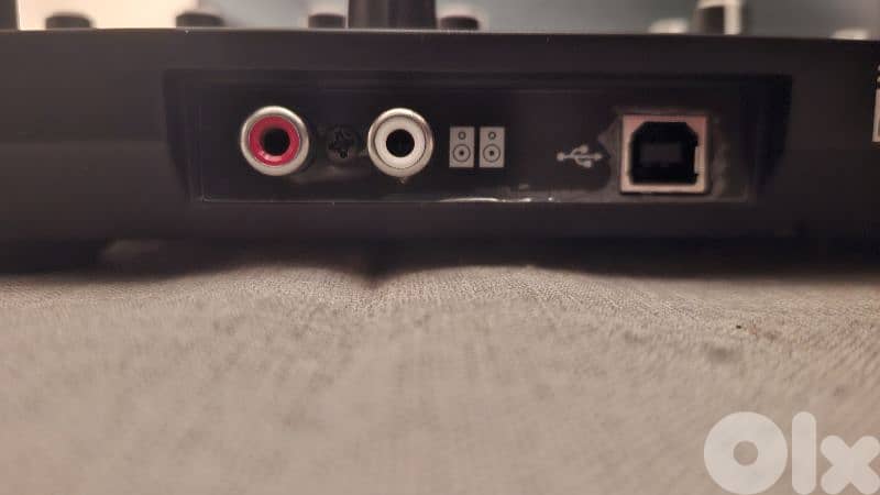 Hercules P32 DJ Pads Controller 1