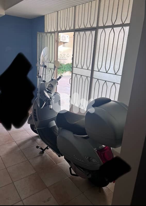 vespa 300 gts supertech 2