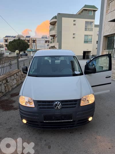 Volkswagen Caddy 2011