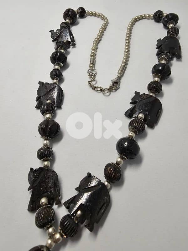 15$ vintage black bone beaded necklace 2