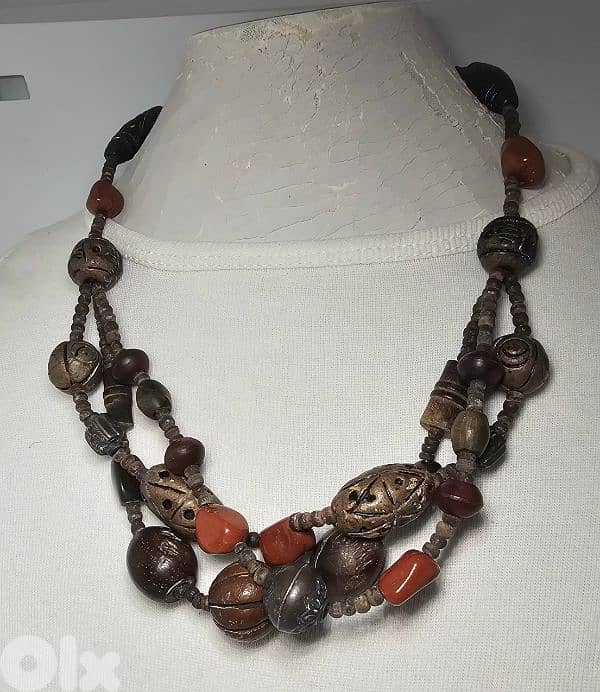15$ boho wood carnelian beaded necklace 1