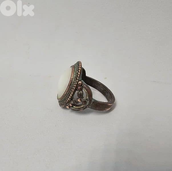 5$ old mother pearl brass ring 1