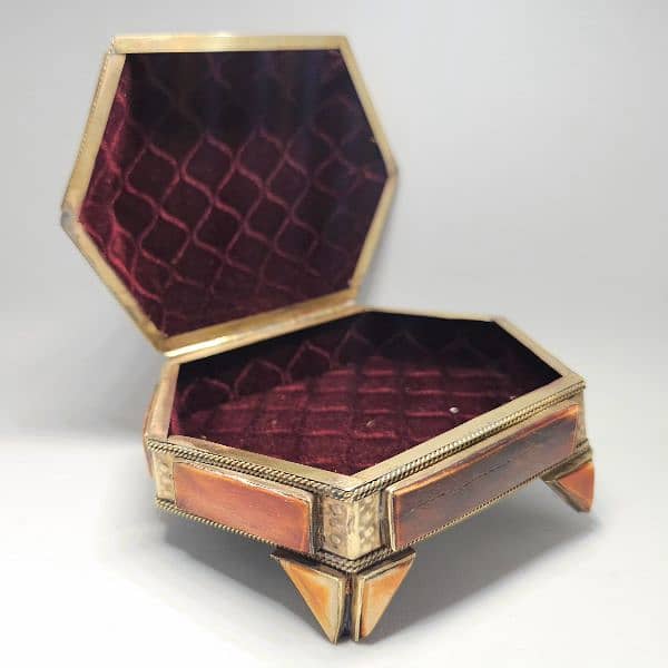 70$ vintage Moroccan copper & bone trinket box 1