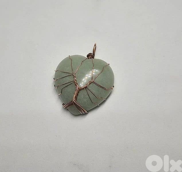 7$ natural green stone aventurine pendant 2