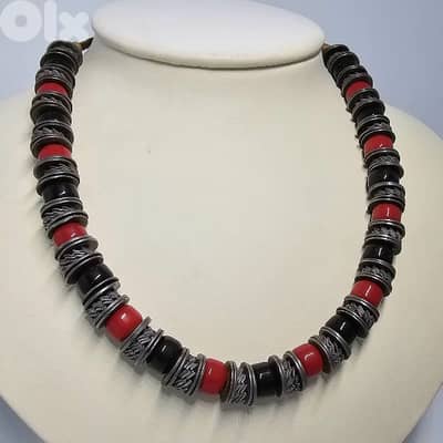 15$ striking nipal necklace