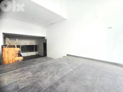 RAO26-4955 Shop 180 m² for Rent – Achrafieh