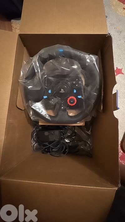 PlayStation Logitech steering wheel G29 driving force new