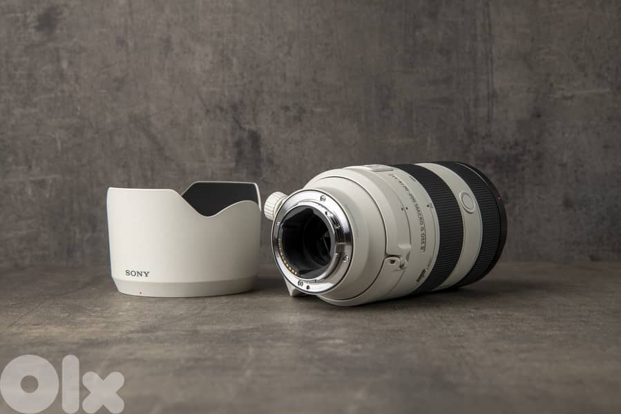 Sony FE 70-200mm f/4 Macro G OSS II - Like New 1