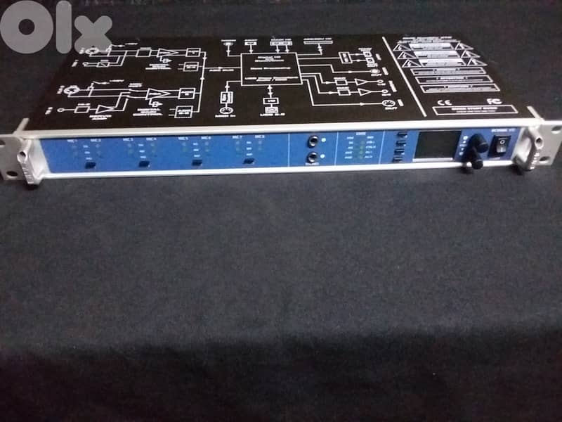 RME OctaMic XTC MIC PRE-AMP/Recording Interface. 6