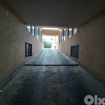Warehouse in Antelias / Mezher for rent مستودع للإيجار في أنطلياس / مز