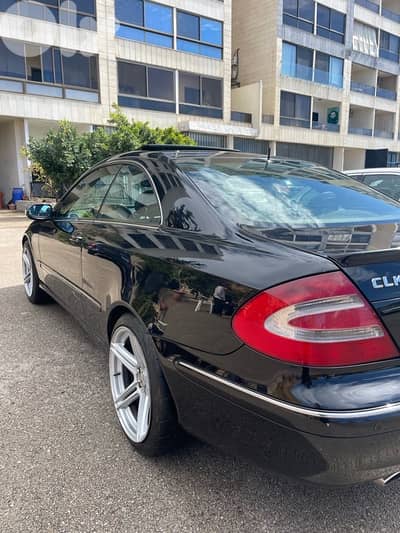 Mercedes-Benz CLK-Class 320 2003