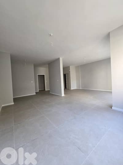 Apartment for sale in Ain el Remmaneh شقة للبيع في عين الرمانة