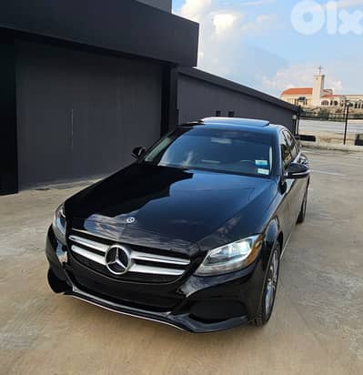 Mercedes-Benz C300 2018 4 Matic