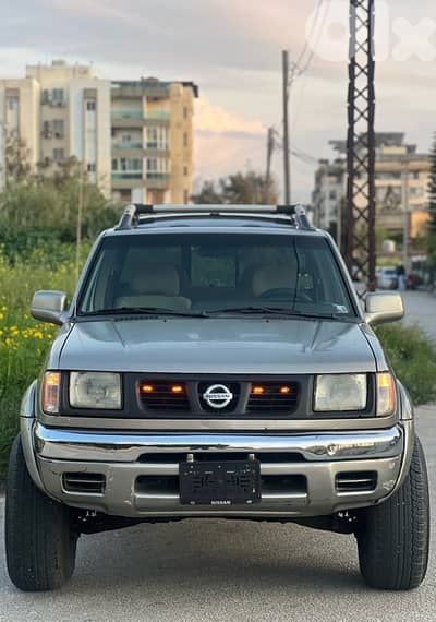 Nissan Frontier 2000