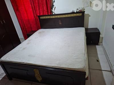 تخت مجوز مع كومود ٢