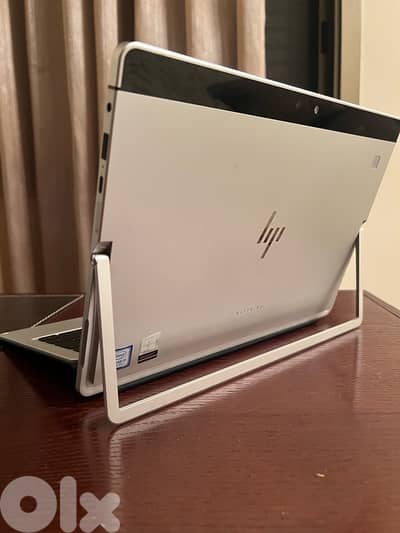 hp i5 7th gen , detachable 2 in1 touch screen