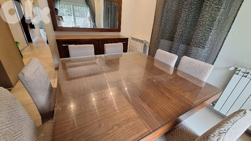 American Walnut Dining Room – Full Set | Excellent Condition 1