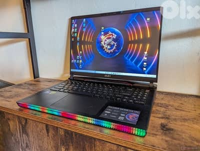 MSI Raider Ge68hx 13vf gaming laptop