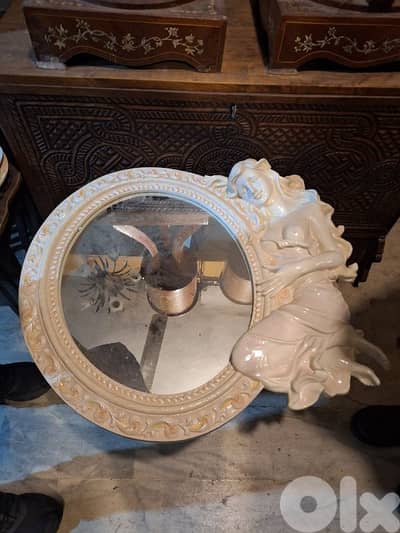 مراية رائعة جدا ايطالي شغل فني مميز من بودرة الرخام الطبيعي