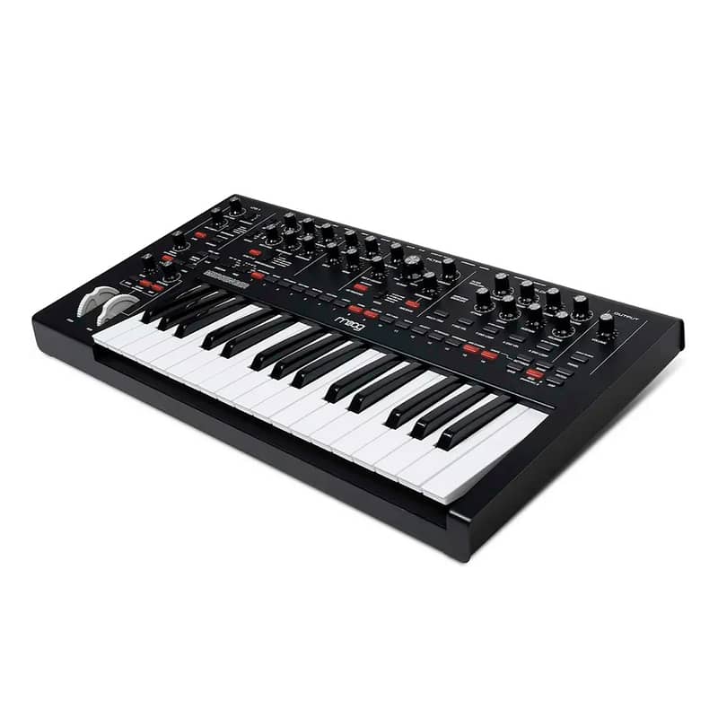 Moog Messenger Analog Synthesizer 1