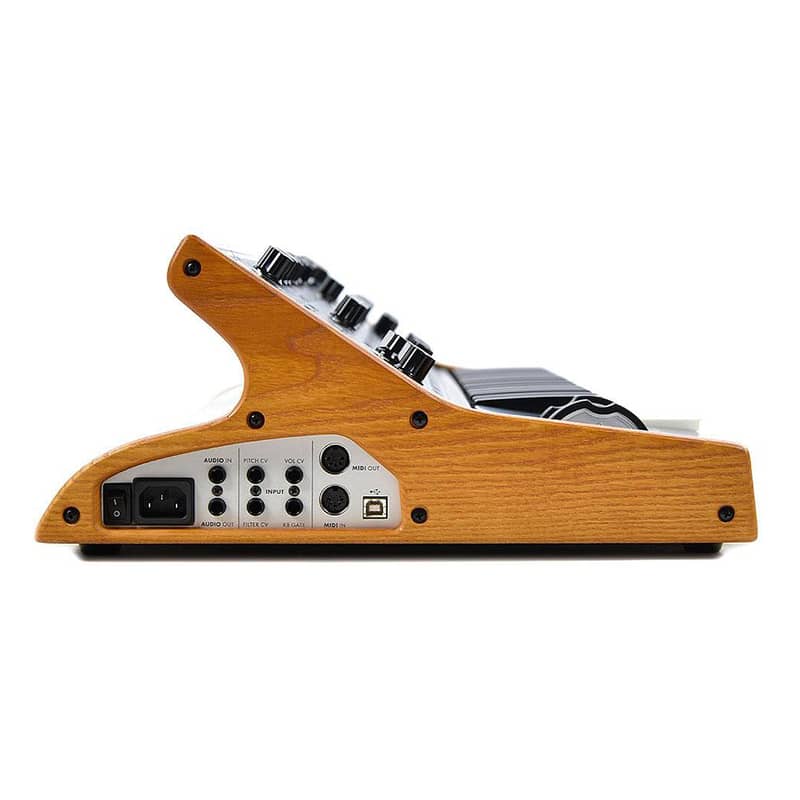 MOOG Subsequent 37 Analog Synthesizer 3