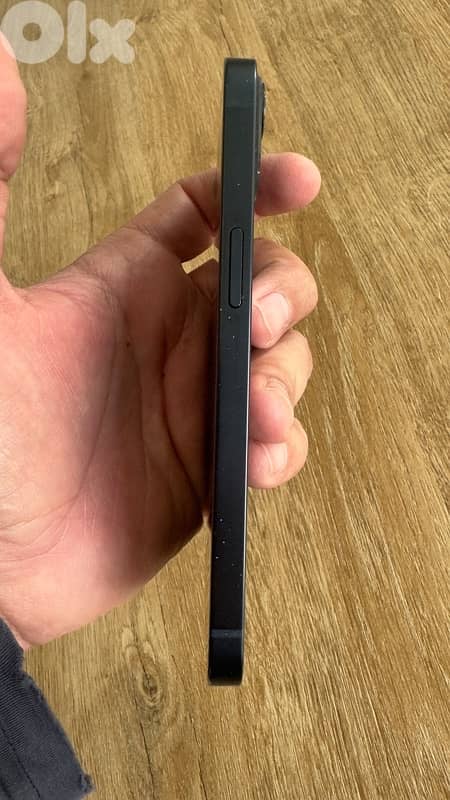 iPhone 13 256 Black 4