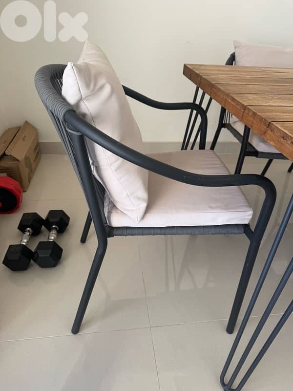 dining table/chairs ( outdoor/indoor ) 2