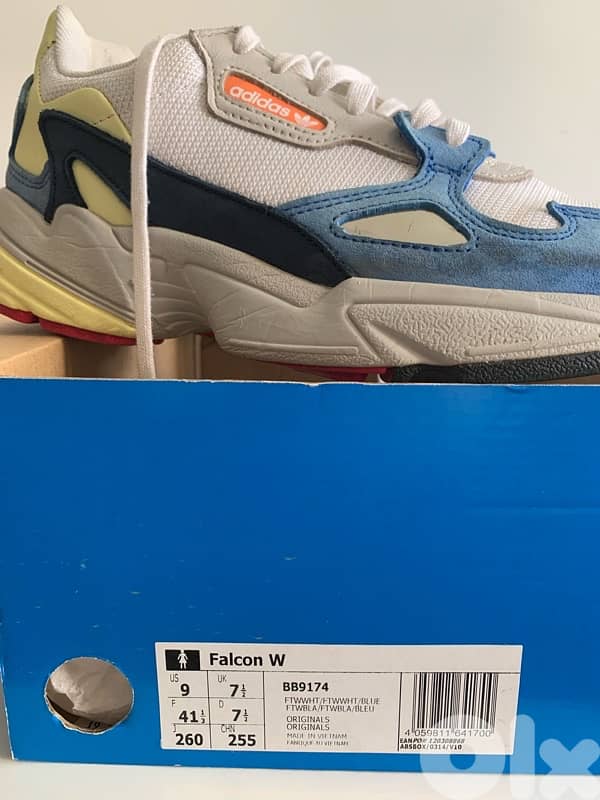 Adidas Falcon shoes size 41 1/3 - US 9 1