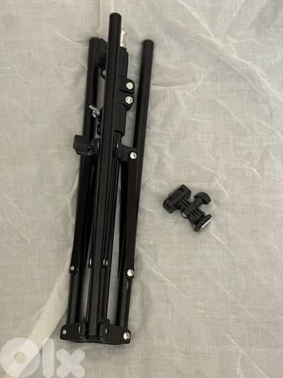 ترايبود اصلي+ قاعدتين + ضوء rgb مع ريموت + ضوء kit light