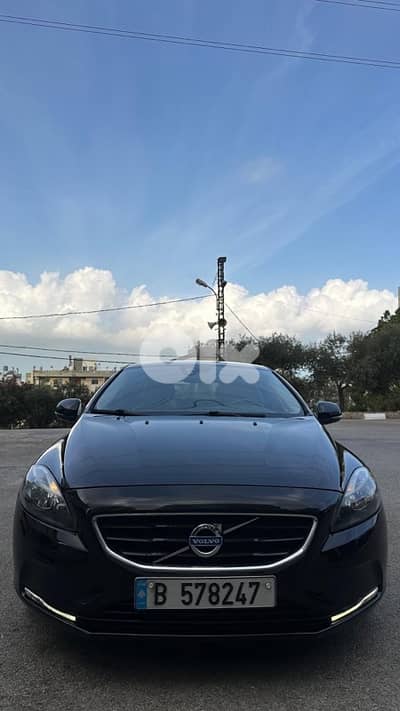 Volvo V40 2014