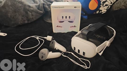 3 Month Old Meta Quest 3 (Plus battery pack)