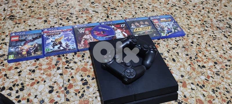 ps4 with 4cd 1