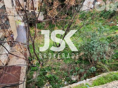 L20920 - A 895 SQM Land For Sale in Mezher