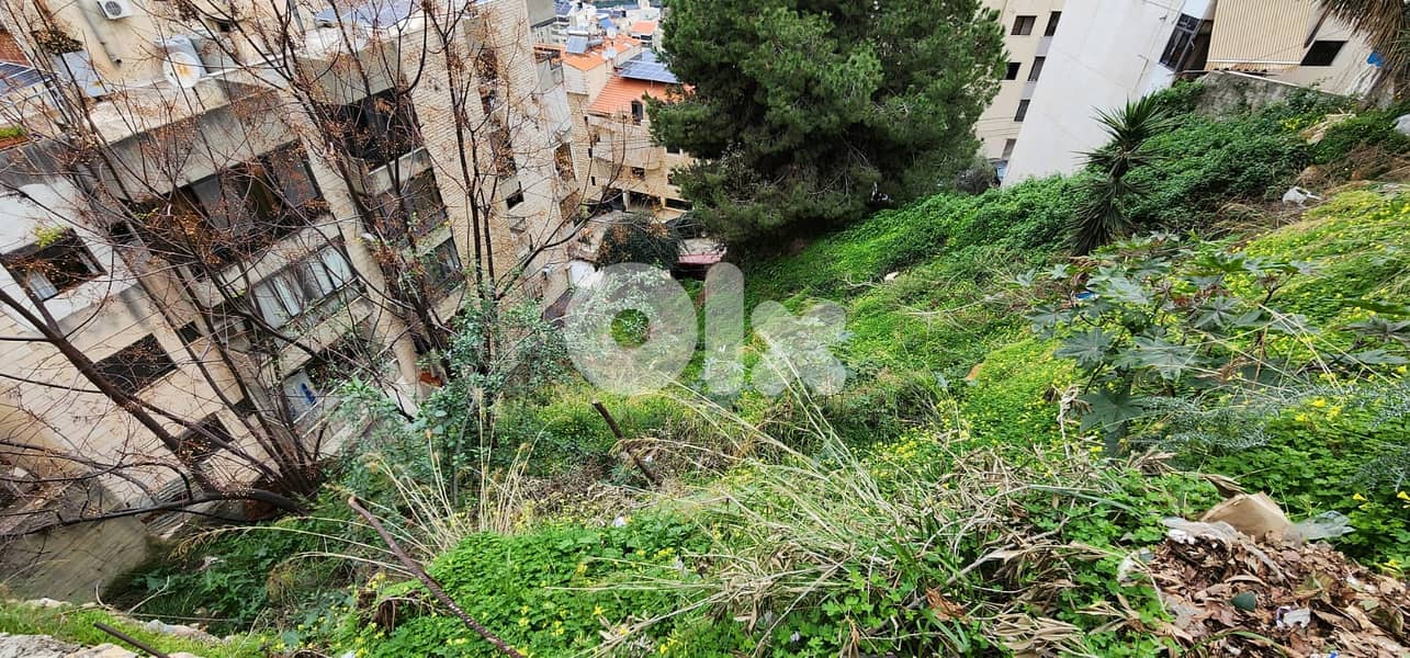 L20920 - A 895 SQM Land For Sale in Mezher 3