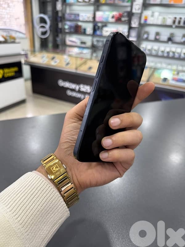 IPHONE 16 256GB USED 2