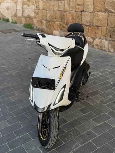 V150 Zorlo 2025 2000km 03/787/224