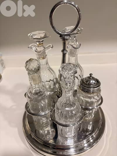 Service huilier et vinaigrier en argenterie Christofle