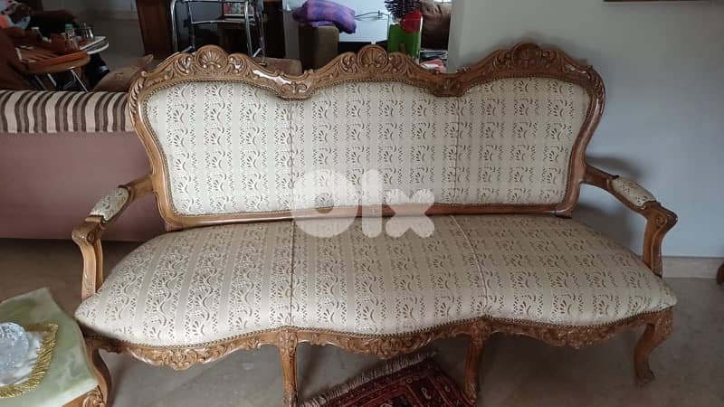 Antique living room 1