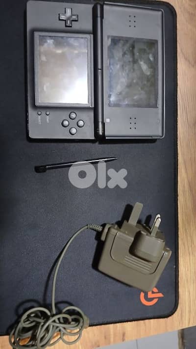nintendo ds lite  used like new