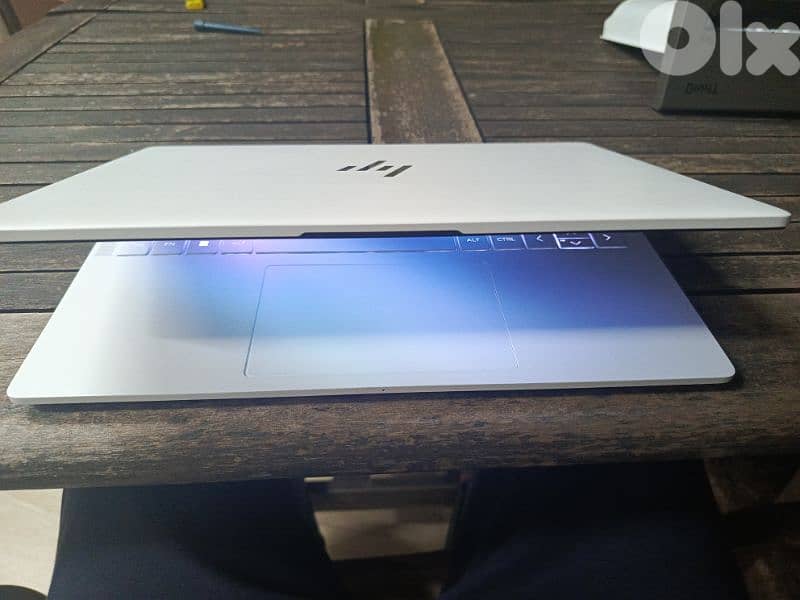 HP Dragonfly pro ONE 2