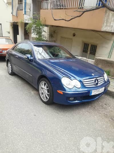 Mercedes-Benz CLK-320 2003