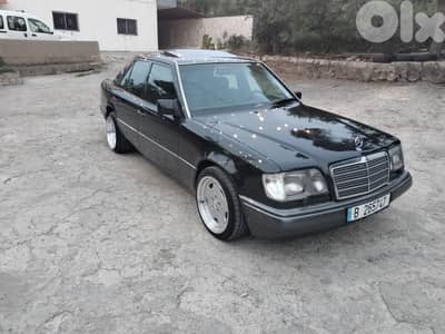 Mercedes-Benz C-300 1992