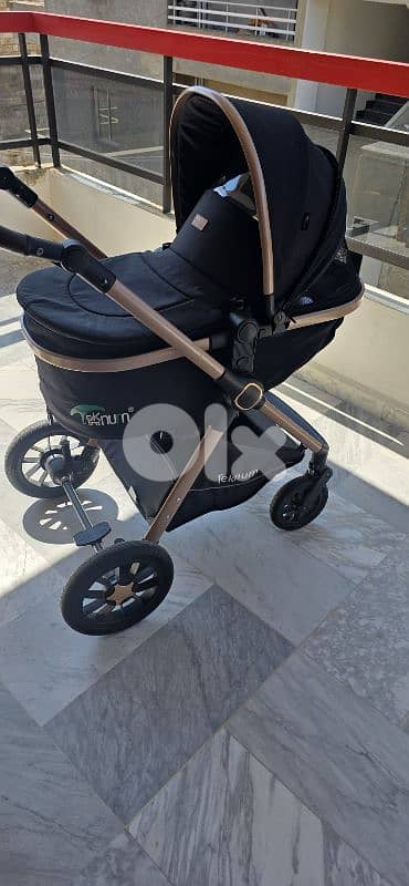 baby stroller + free seat for new born