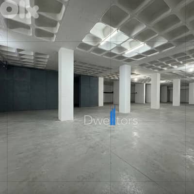 Warehouse for rent in DEKWANEH - 2500 MTS2 - 4.2 MT Height