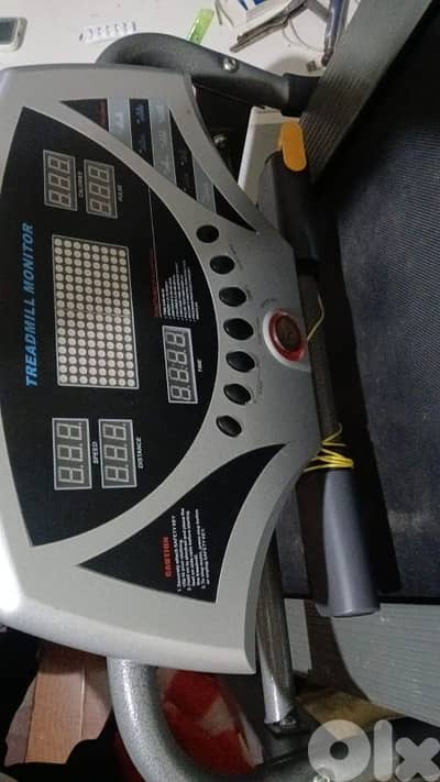 مكنة مشي مستعمله بحالة جيدة موجودة حازمية